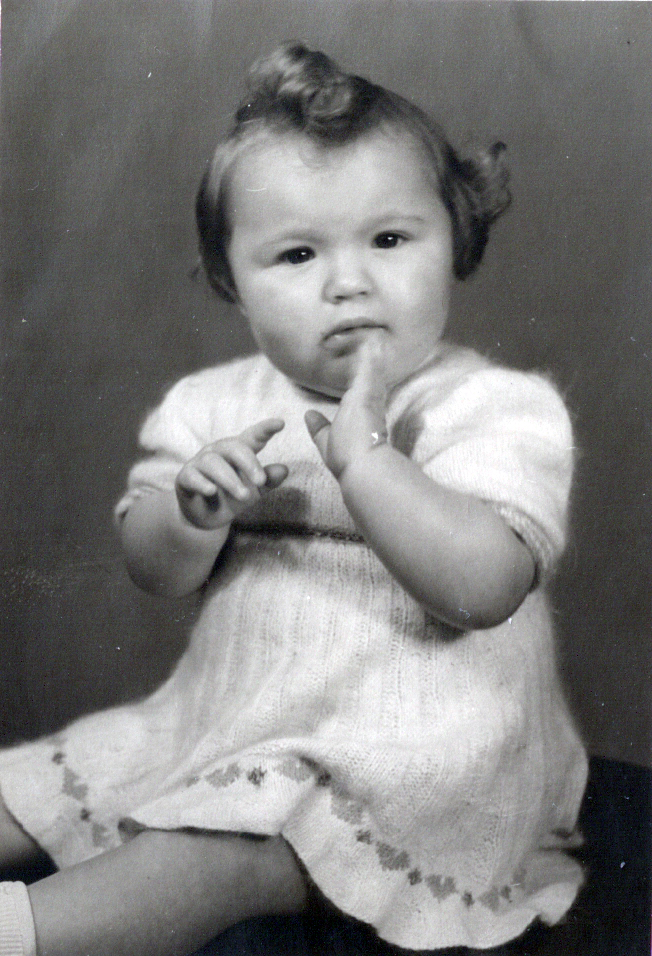 Brigitte Friedrich als süßes Baby 1947 in Königstädten