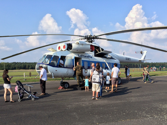 Mil Mi-8S Hip-C 9351 - Bundeswehr-Helikopter - Linke Seite