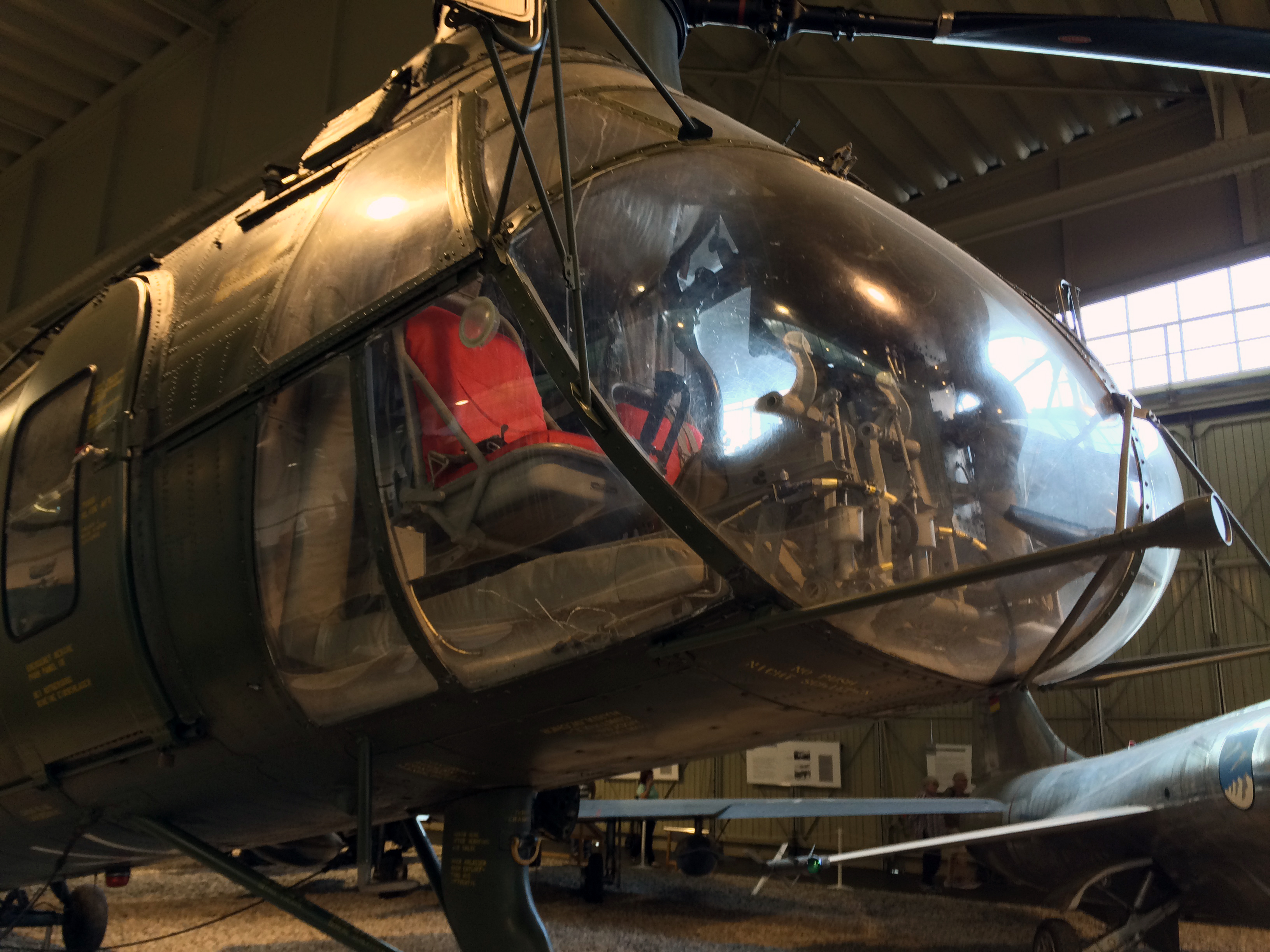 Doppelrotor-Helikopter - Boeing-Vertol H-21 C - Cockpit