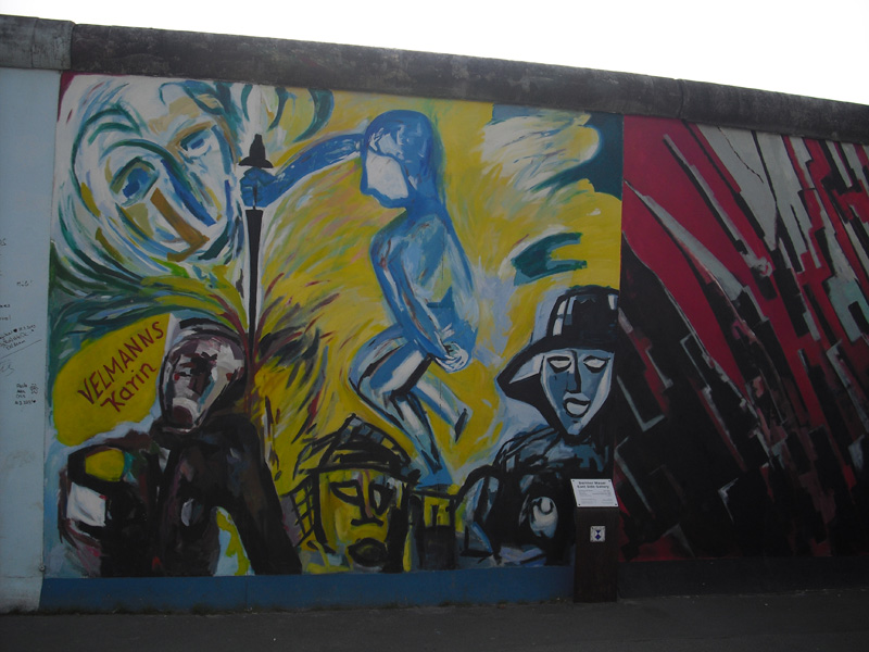 East Side Gallery - Berlin - Graffitis - Karin Velmanns
