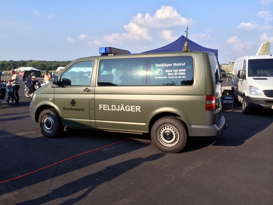 Militärfahrzeug - Feldjäger - Bundeswehr