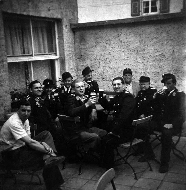 Feuerwehr Königstädten - Ausflug 1950 - Trinkgelage