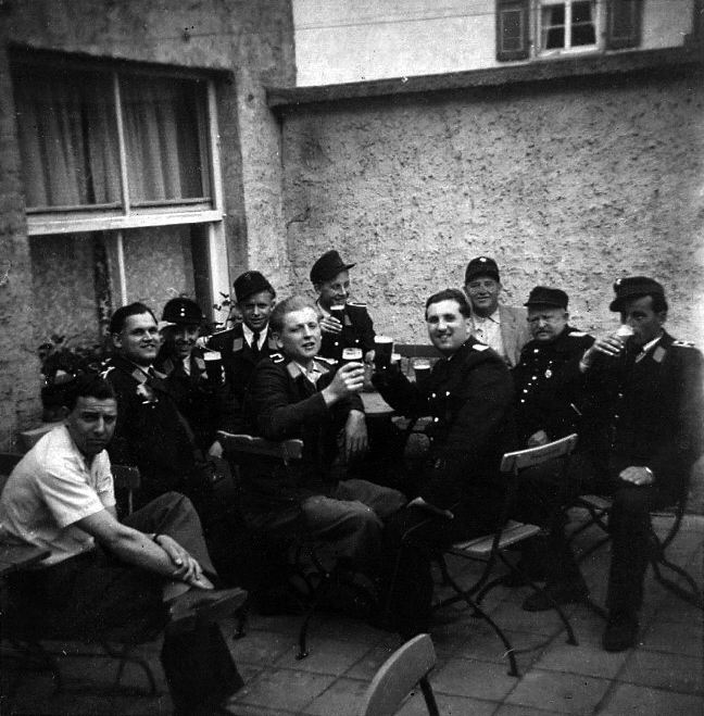 Feuerwehr Königstädten - Ausflug 1950 - Trinkgelage