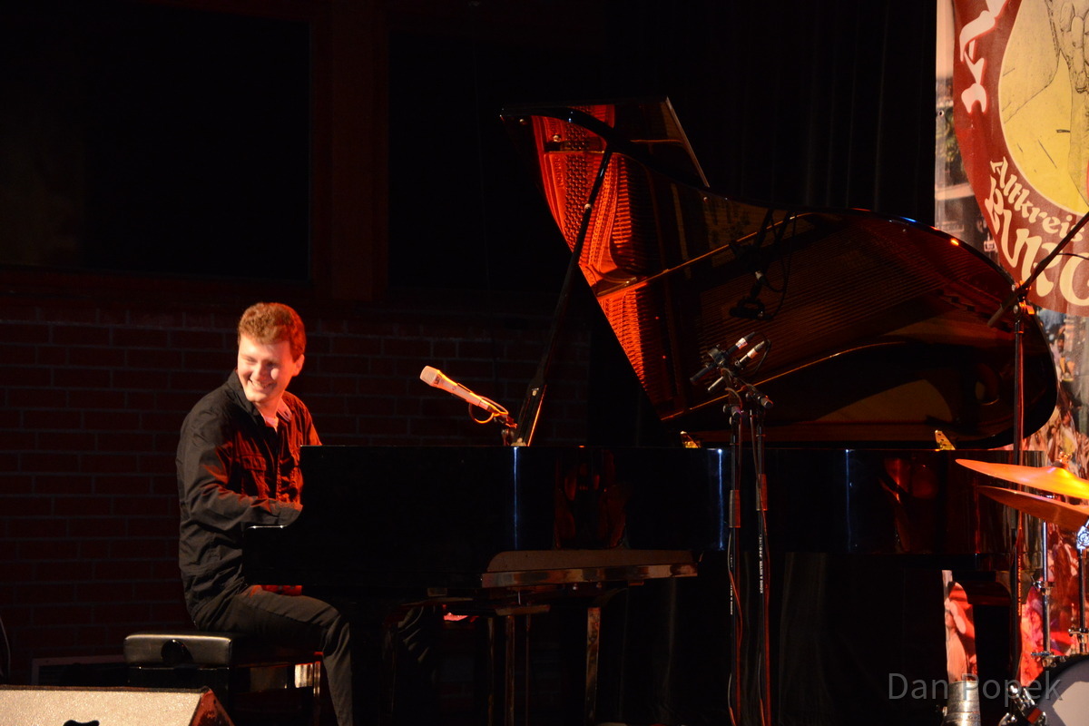 Jazz Pianist Dan Popek 🎹 Live on stage