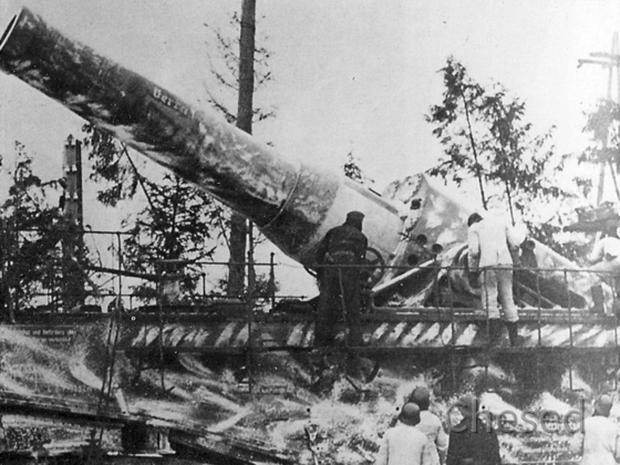 Deutsche Mörser-Kanone „Dicke Berta“ 1942 in Leningrad