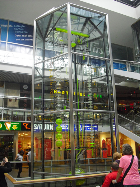 Weltuhr - Europa Center - Berlin