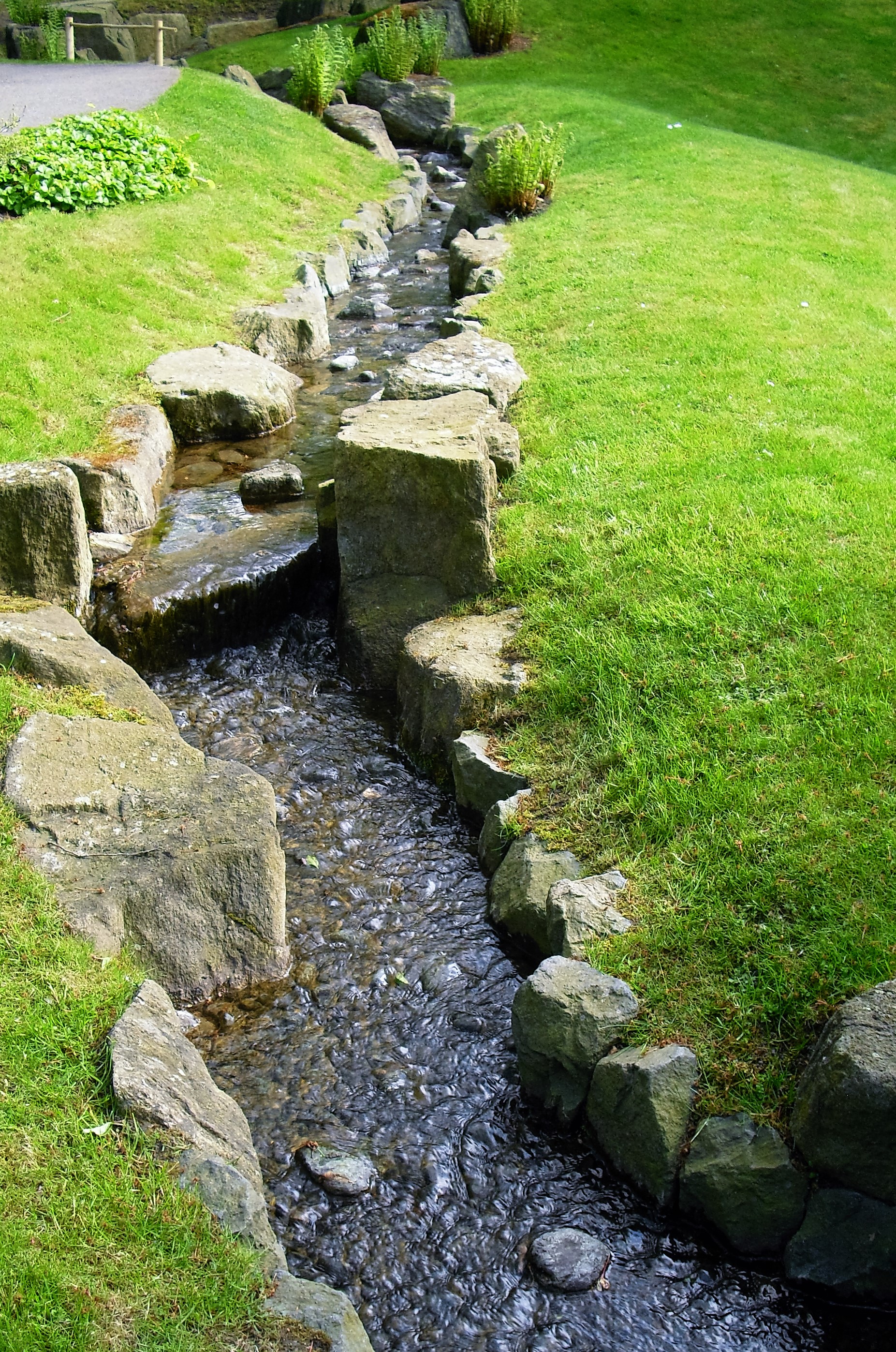 Kleiner Bach - Japanischer Garten - Marzahn