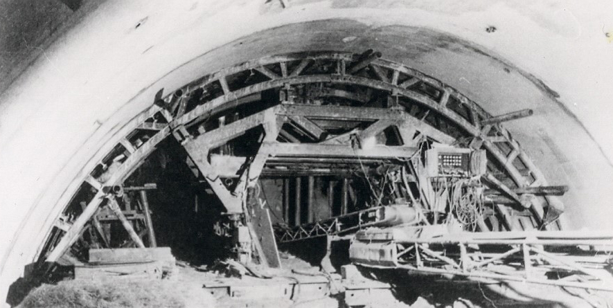 Frankfurt Flughafen – Bau der unterirdischen S-Bahnstation – 1969