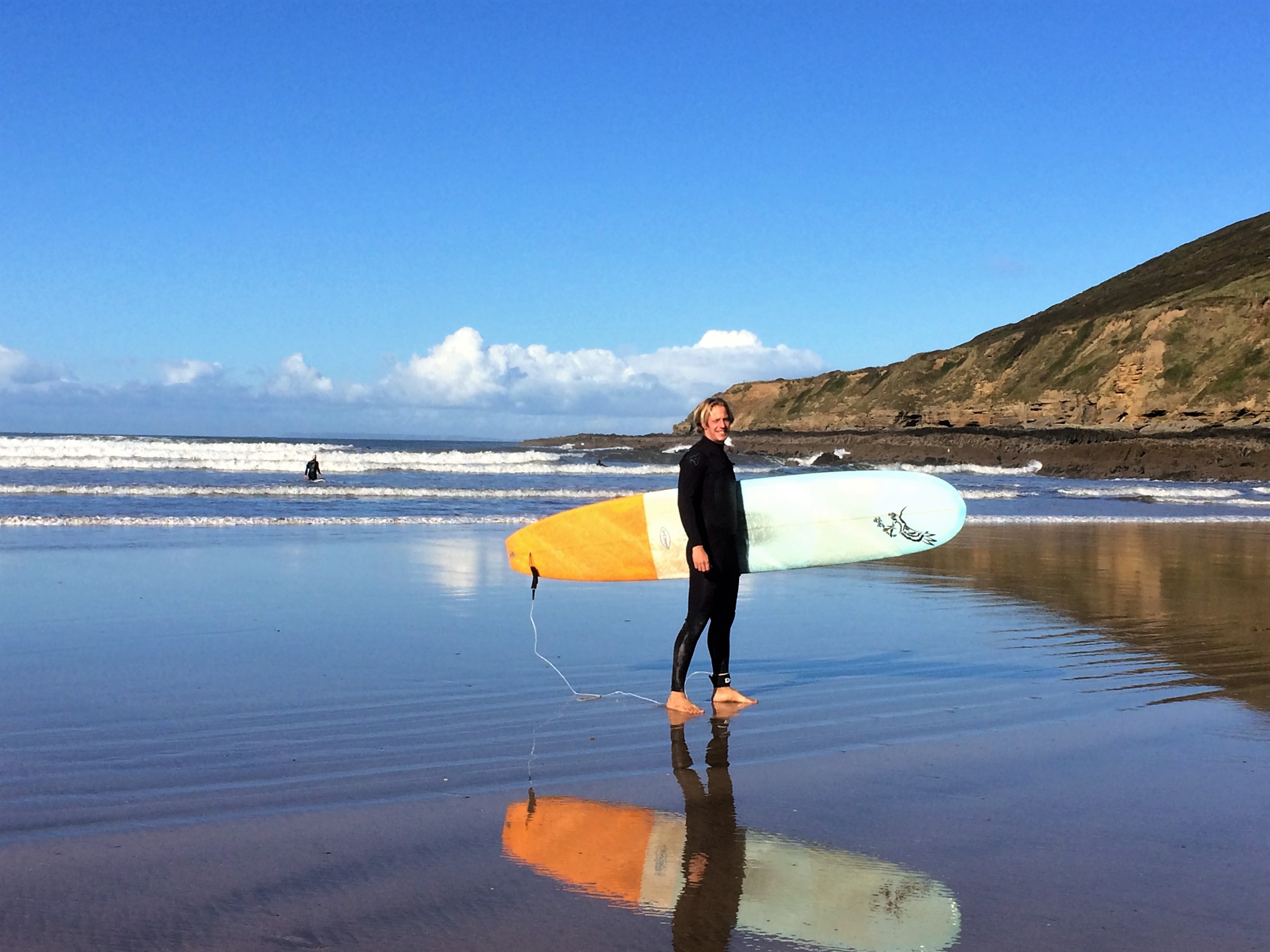 Sven beim Surfen in Saunton Beach