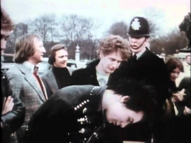 SEX PISTOLS - ANARCHY IN THE UK