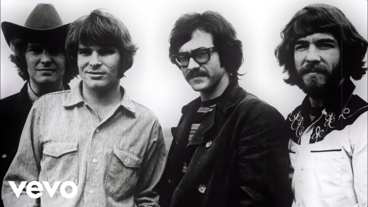 Creedence Clearwater Revival - Proud Mary (Official Lyric Video)