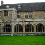 Lacock Abbey - Benediktinenkloster erbaut um 1260 - Innenhof