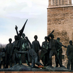 Ergreifende Skulptur und Denkmal in Ost-Berlin - 1988