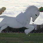 Riesendrachen Festival am Tempelhofer Feld - Berlin