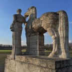 Olympiastadion Berlin - Pferdeführer Statue am Maifeld