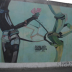 East Side Gallery - Berlin - Graffitis - Figuren - Teresa Casanueva