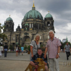 Berliner Dom und Fernsehturm - 2013 - Gruppenfoto mit Samson